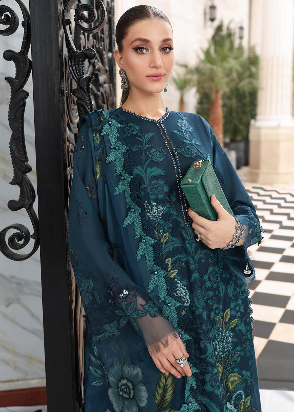 Buy Now Premium Luxury Eid Lawn '26 by Maria B | EL-26-06 Online in US, UK, Canada, France, Italy, Germany, Greece, Sweden, UAE, Africa & Worldwide at Empress.