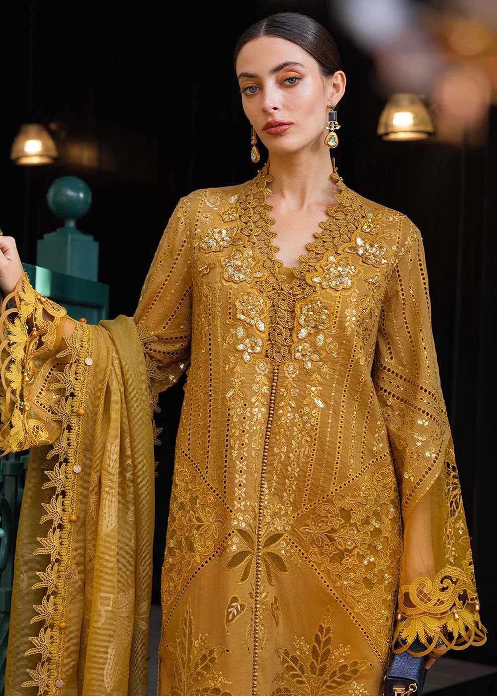Buy Now Premium Luxury Eid Lawn '26 by Maria B | EL-26-07 Online in US, UK, Canada, France, Italy, Germany, Greece, Sweden, UAE, Africa & Worldwide at Empress.