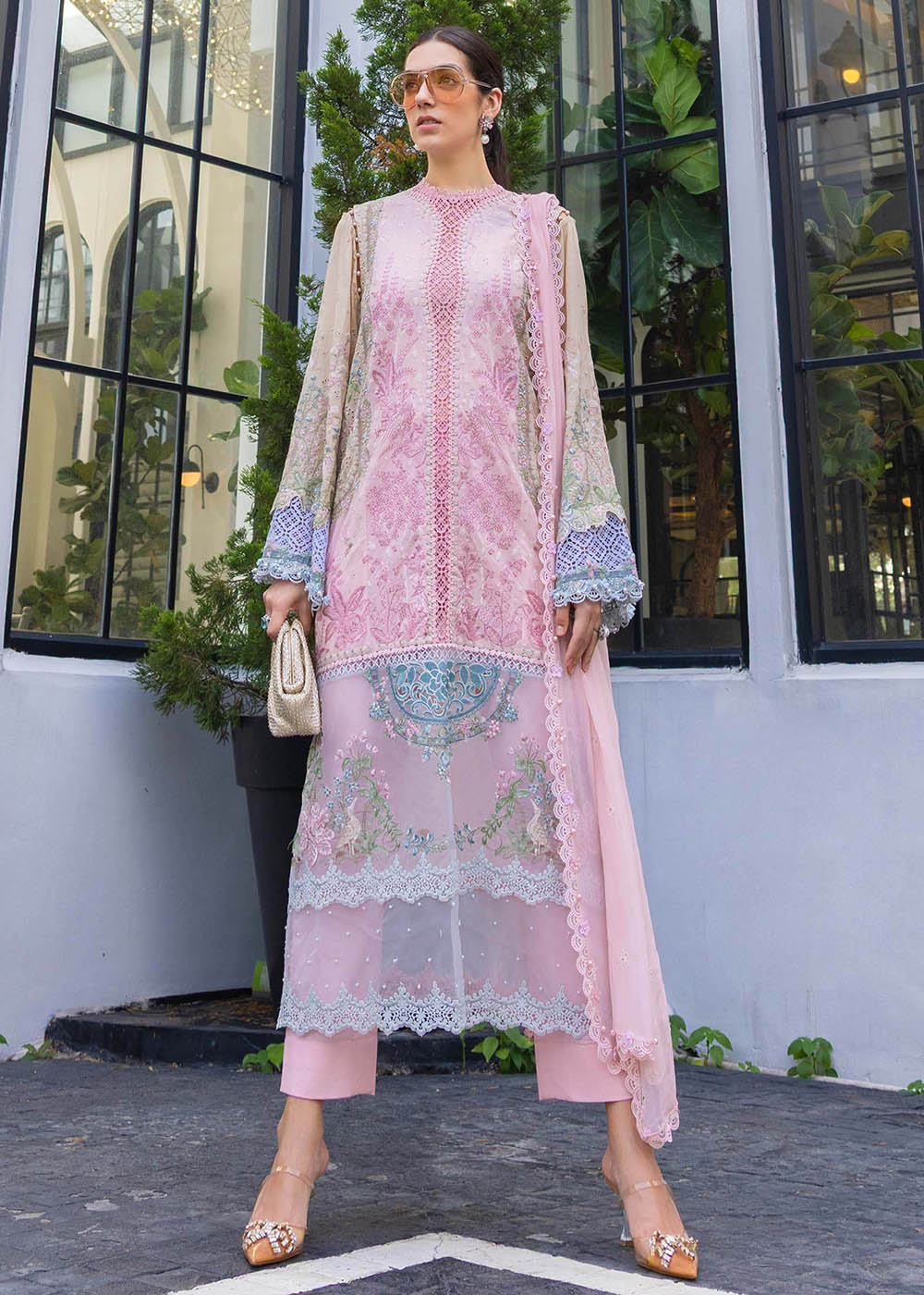 Buy Now Premium Luxury Eid Lawn '26 by Maria B | EL-26-09 Online in US, UK, Canada, France, Italy, Germany, Greece, Sweden, UAE, Africa & Worldwide at Empress.