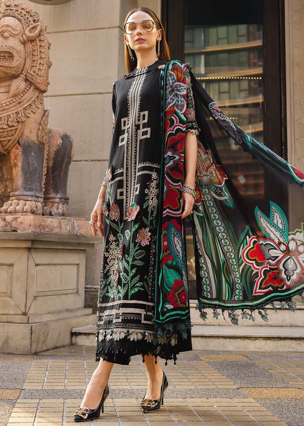 Buy Now Premium Luxury Eid Lawn '26 by Maria B | EL-26-11 Online in US, UK, Canada, France, Italy, Germany, Greece, Sweden, UAE, Africa & Worldwide at Empress.