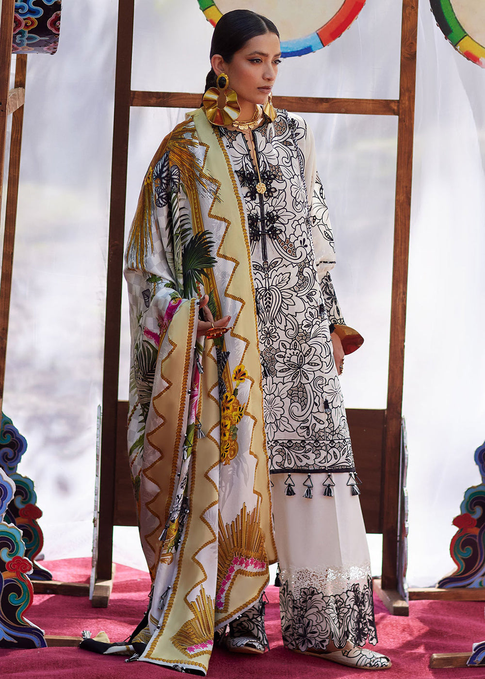Buy Now Kashmee Luxury Lawn '26 by Elan | ZEVARÉ (EL26-07 B) Online in US, UK, Canada, France, Italy, Germany, Greece, Sweden, Africa & Worldwide at Empress.