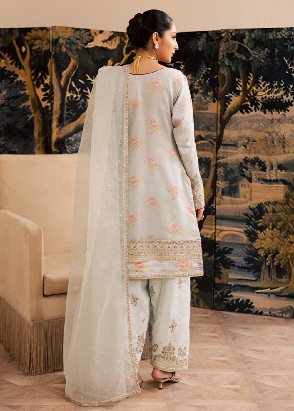 Buy Now Suave Luxury Formals '25 by Emaan Adeel | ELAIN Online in US, UK, Canada, Germany, Italy, Austria, France, Denmark, UAE & Worldwide at Empress Clothing.