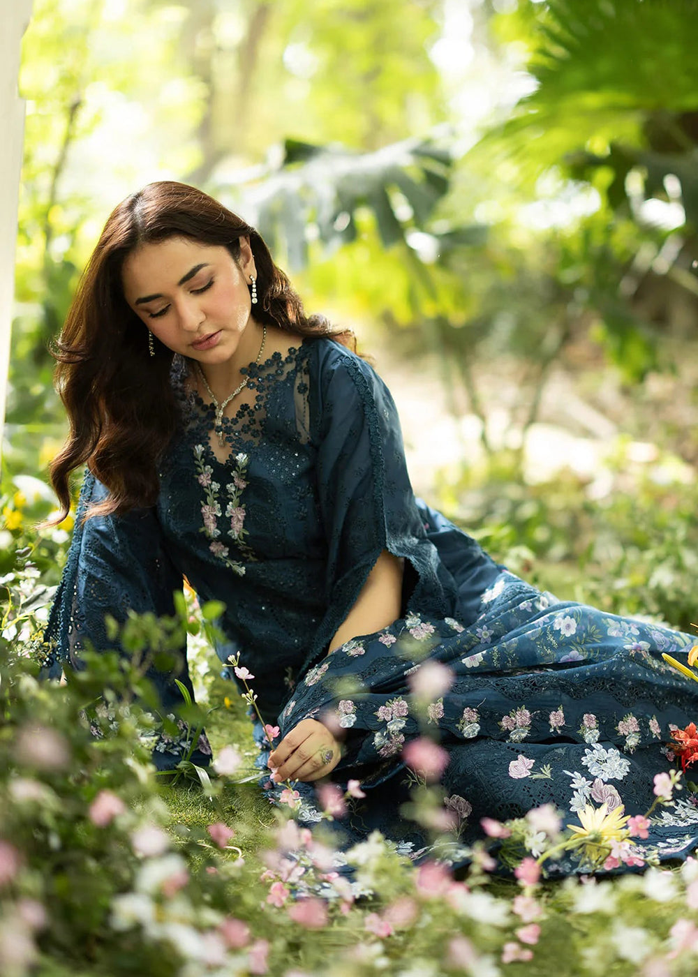 Buy Premium Luxury Lawn '26 by Elaf Premium | ELQ-3B EMERALD FERN Online in US, UK, Canada, France, Italy, Germany, Greece, Sweden, UAE & Worldwide at Empress.