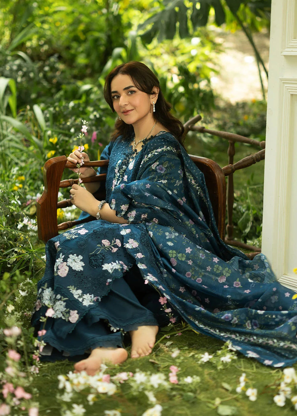Buy Premium Luxury Lawn '26 by Elaf Premium | ELQ-3B EMERALD FERN Online in US, UK, Canada, France, Italy, Germany, Greece, Sweden, UAE & Worldwide at Empress.
