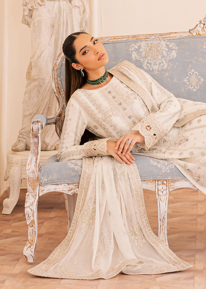 Buy Now Suave Luxury Formals '25 by Emaan Adeel | EZELLE Online in US, UK, Canada, Germany, Italy, Austria, France, Denmark, UAE & Worldwide at Empress Clothing.