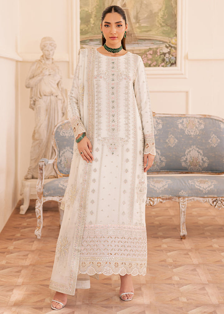 Buy Now Suave Luxury Formals '25 by Emaan Adeel | EZELLE Online in US, UK, Canada, Germany, Italy, Austria, France, Denmark, UAE & Worldwide at Empress Clothing.