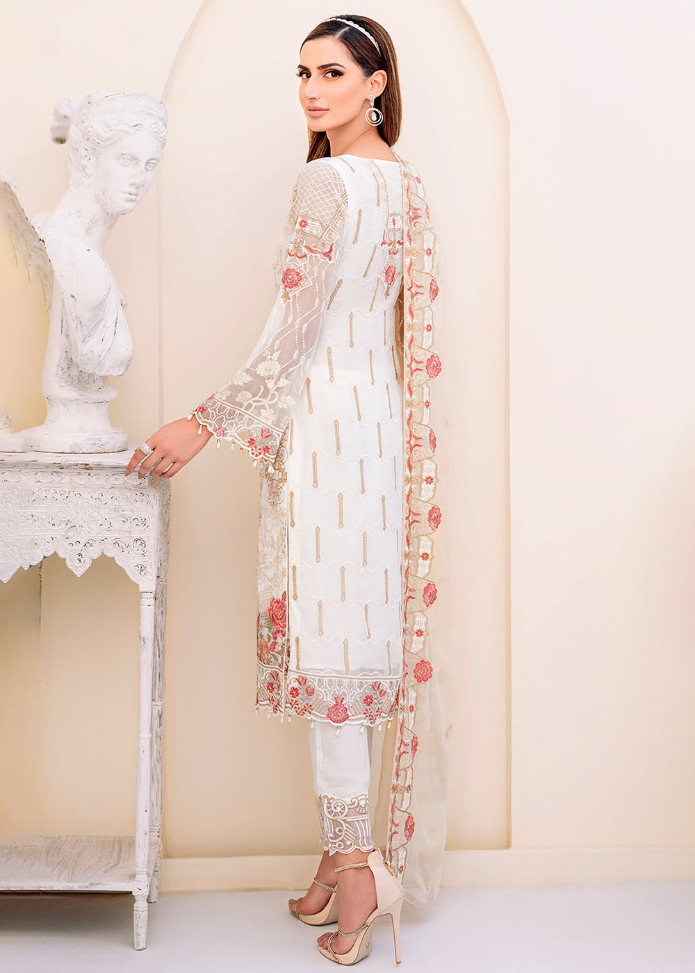 Ramsha R 1050 Readymade Pakistani Suits Collection :textileexport