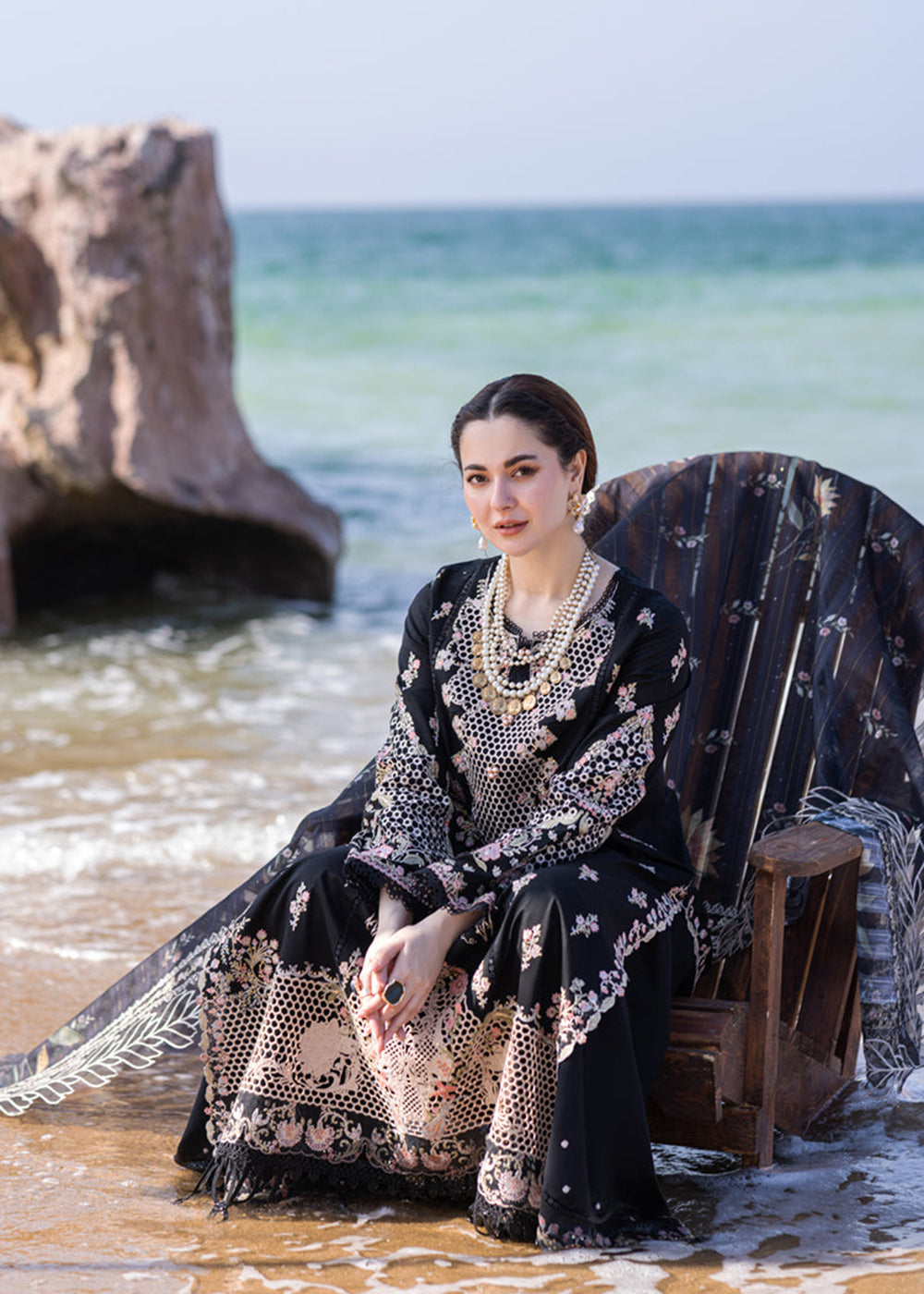 Buy Now Sahil Kinare Luxury Lawn '24 by Qalamkar | FP-14 RIMA Online at Empress Online in USA, UK, Canada & Worldwide at Empress Clothing.