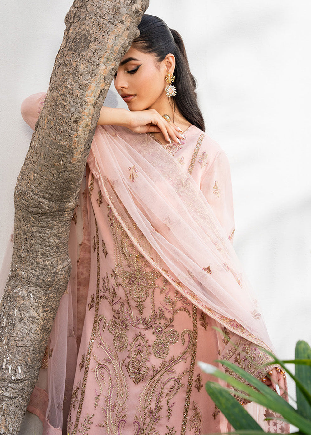 Buy Now Tarz Luxury Formels '25 by Freesia | Camilia - FW40042 Online in US, UK, Canada, Germany, Italy, Austria, France, Qatar & Worldwide at Empress Clothing.