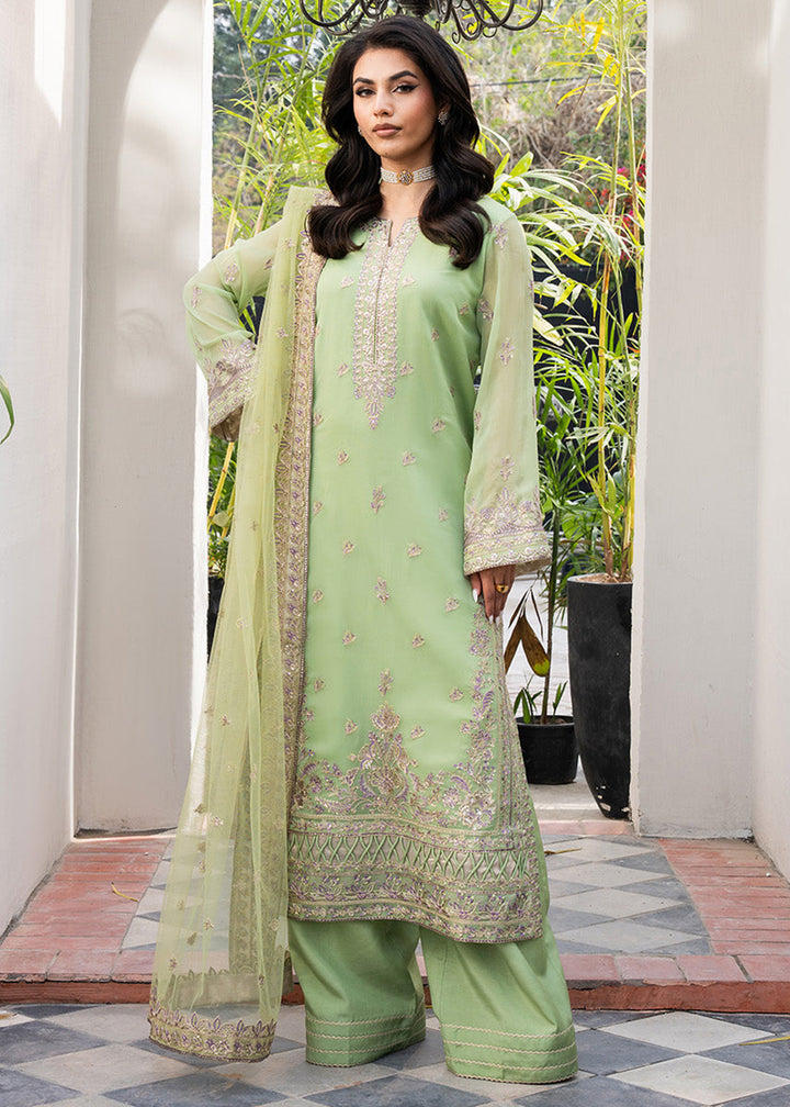 Buy Now Tarz Luxury Formels '25 by Freesia | Maneli - FW40043 Online in US, UK, Canada, Germany, Italy, Austria, France, Qatar & Worldwide at Empress Clothing.