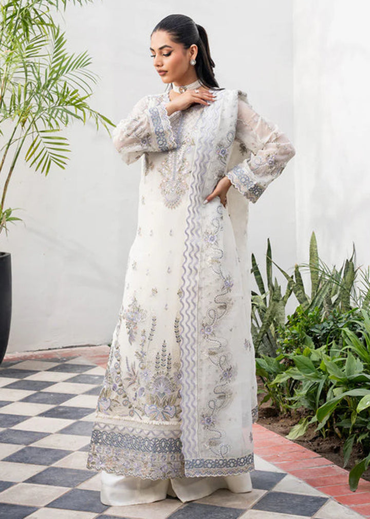 Buy Now Tarz Luxury Formels '25 by Freesia | Rozhan - FW40045 Online in US, UK, Canada, Germany, Italy, Austria, France, Qatar & Worldwide at Empress Clothing.