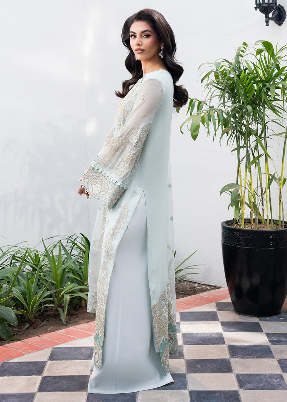 Buy Now Tarz Luxury Formels '25 by Freesia | Tiam - FW40046 Online in US, UK, Canada, Germany, Italy, Austria, France, Qatar & Worldwide at Empress Clothing.