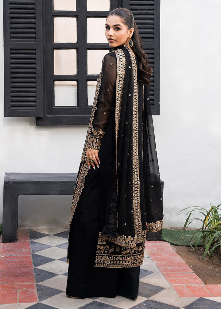 Buy Now Tarz Luxury Formels '25 by Freesia | Arash - FW40050 Online in US, UK, Canada, Germany, Italy, Austria, France, Qatar & Worldwide at Empress Clothing.