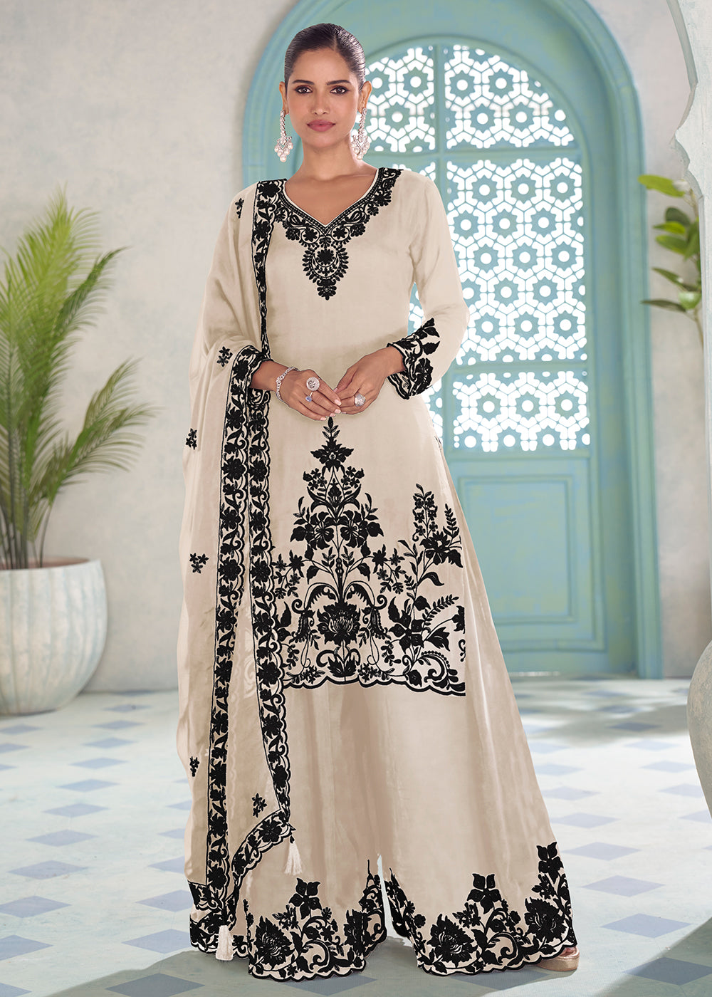 Buy Now Embroidered Off White Eid Style Palazzo Suit Online in New York, Toronto, Newark, Katy, Houston, Fremont, Dubai, Nevada, Kansas & Worldwide at Empress.