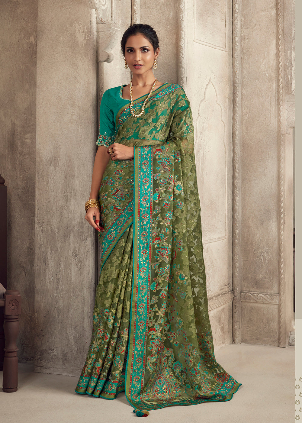 Buy Now Green Soft Organza Brasso Embroidered Wedding Festive Saree Online in USA, UK, Canada & Worldwide at Empress Clothing. 