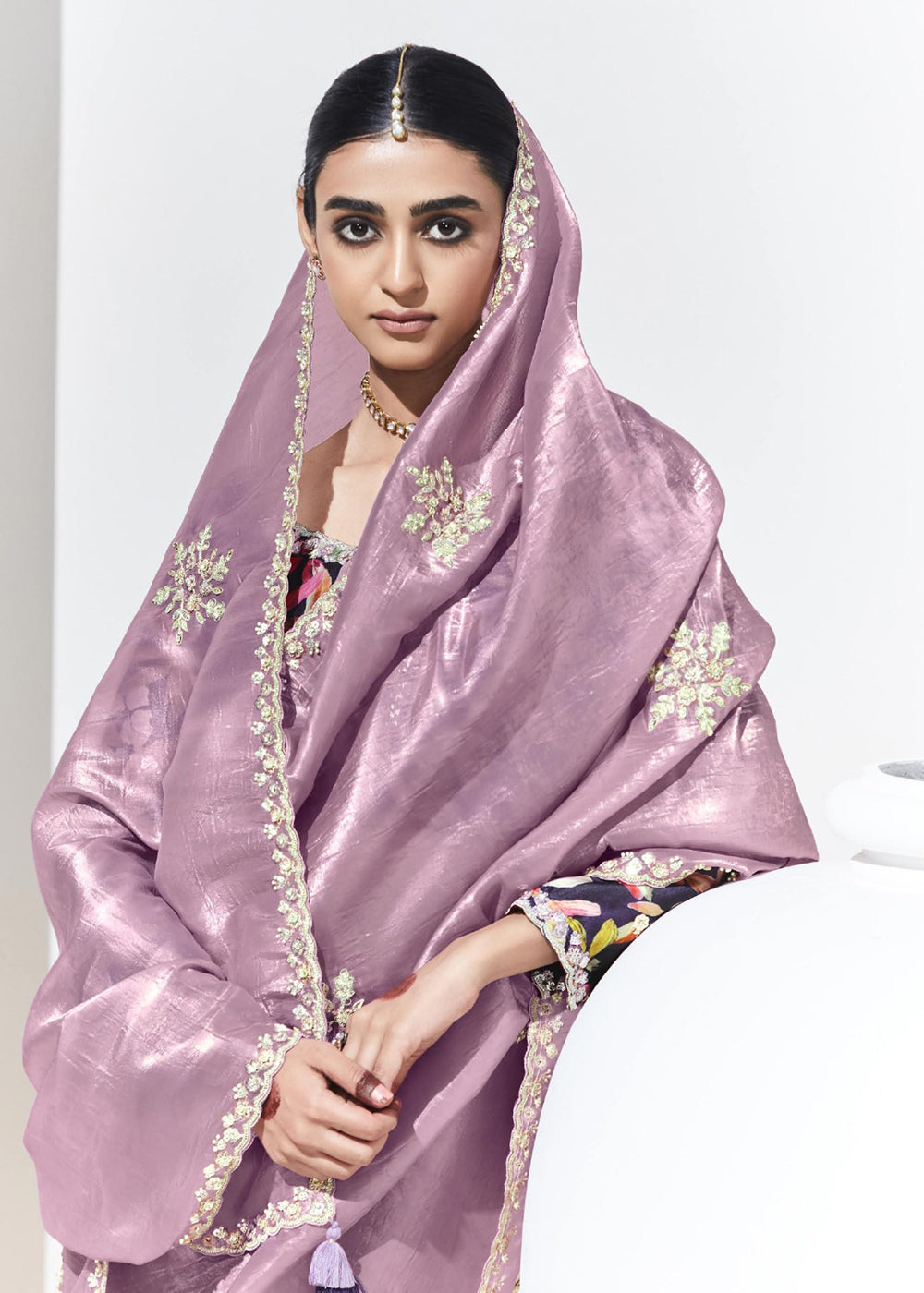 Buy Now Stunning Mauve Organza Embroidered Party Wear Saree Online in USA, UK, Canada & Worldwide at Empress Clothing. 