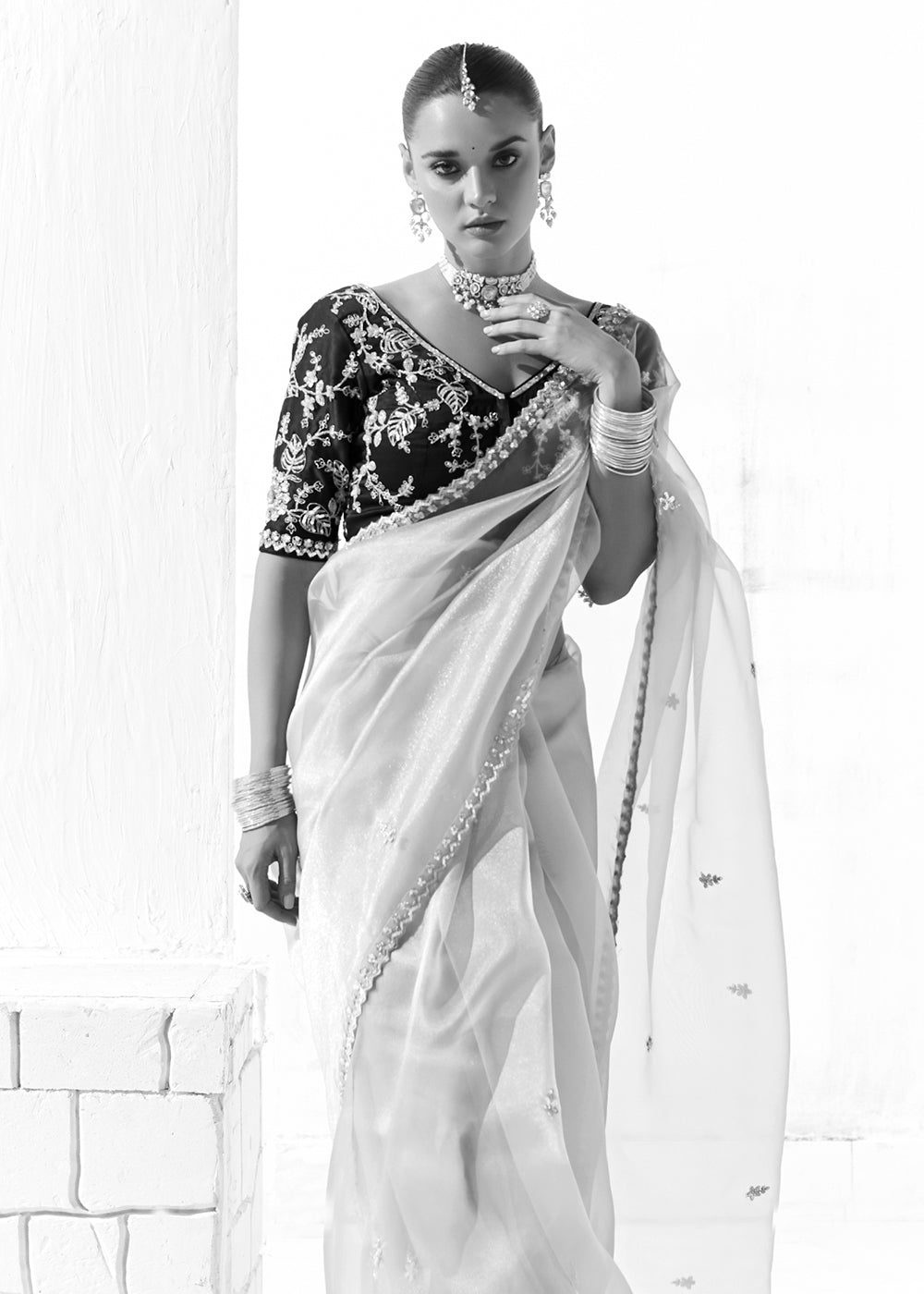 Buy Fabulous Grey Organza Tissue Embroidered Designer Saree Online in USA, UK, Canada, Spain, France, Germany, Italy, Austria, UAE & Worldwide at Empress.