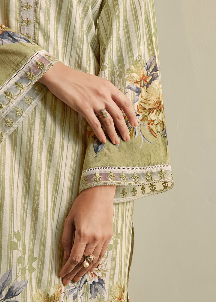 Buy Now Off White & Beige Embroidered Festive Wear Salwar Suit Online in USA, UK, Canada, Germany, Italy, France, Austria, UAE & Worldwide at Empress Clothing.