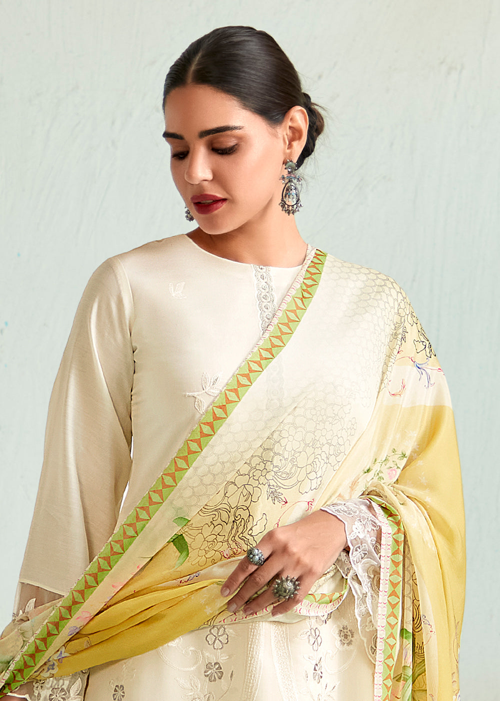 Buy Now Off White Pure Muslin Resham Embroidered Salwar Suit Online in USA, UK, Canada, Germany, Australia & Worldwide at Empress Clothing.
