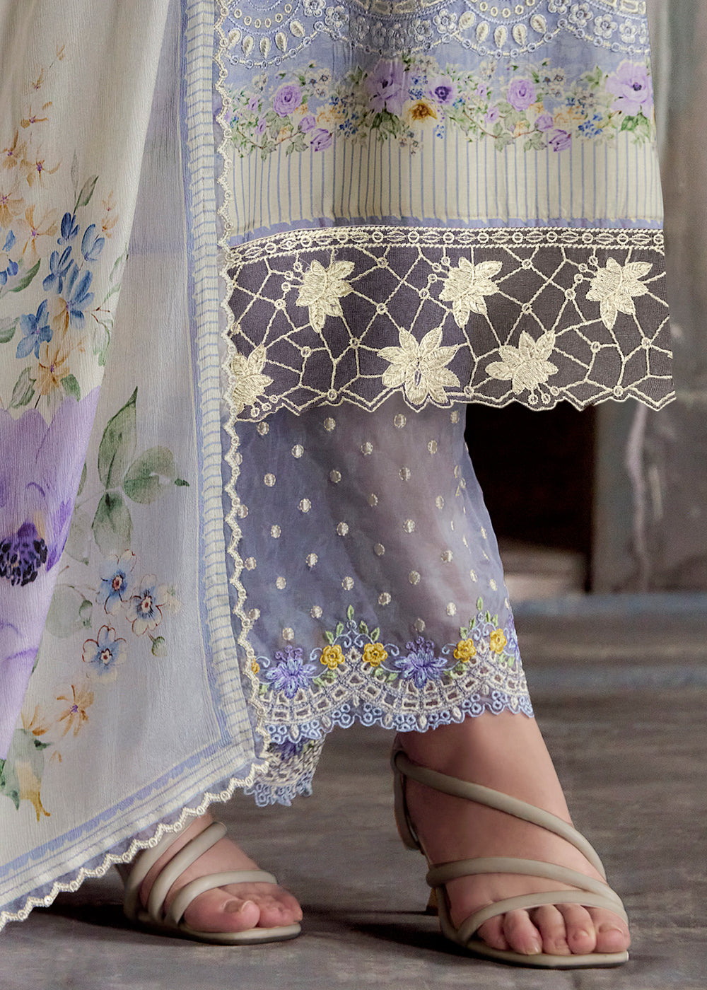 Buy Now Ombre Off White & Lavender Pure Muslin Festuve Salwar Suit Online in USA, UK, Canada, Germany, Italy, France, Denmark & Worldwide at Empress Clothing.