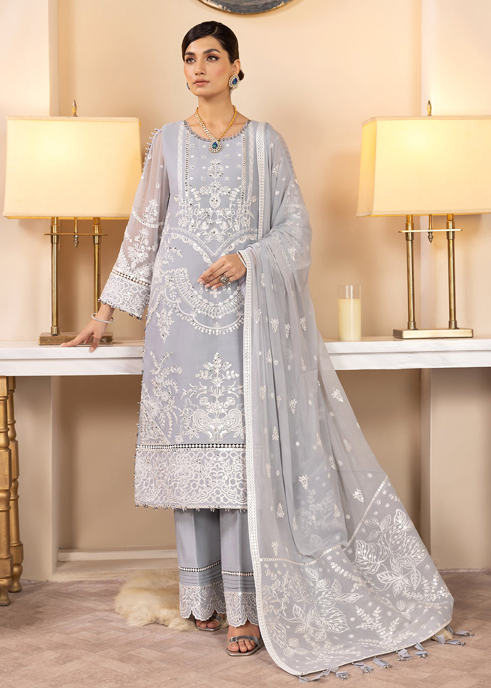 Buy Now Grey Formal Suit - Alizeh - Dhaagay Formals '23 - V02D06 - Kiral Online in USA, UK, Canada & Worldwide at Empress Clothing. 