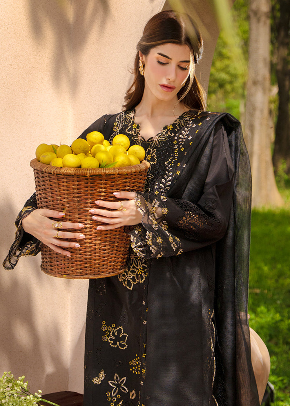 Buy Now Luxury Eid Collection 26 by Rang Rasiya | Layl Online in US, UK, Canada, France, Greece, Germany, Ireland, Sweden, Denmark, UAE & Worldwide at Empress.