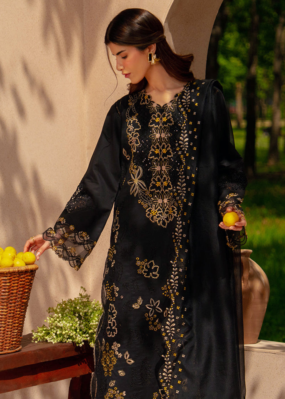 Buy Now Luxury Eid Collection 26 by Rang Rasiya | Layl Online in US, UK, Canada, France, Greece, Germany, Ireland, Sweden, Denmark, UAE & Worldwide at Empress.