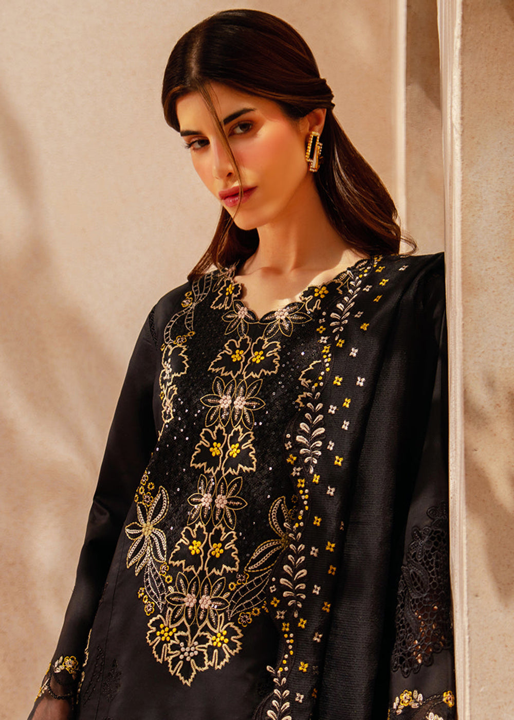 Buy Now Luxury Eid Collection 26 by Rang Rasiya | Layl Online in US, UK, Canada, France, Greece, Germany, Ireland, Sweden, Denmark, UAE & Worldwide at Empress.