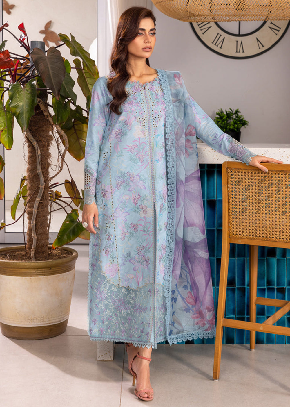 Buy Now Carnation Luxury Festive Edit ’25 by Rang Rasiya | Leeza Online in USA, UK, Canada, Germany, Italy, Austria, France, UAE & Worldwide at Empress Clothing.