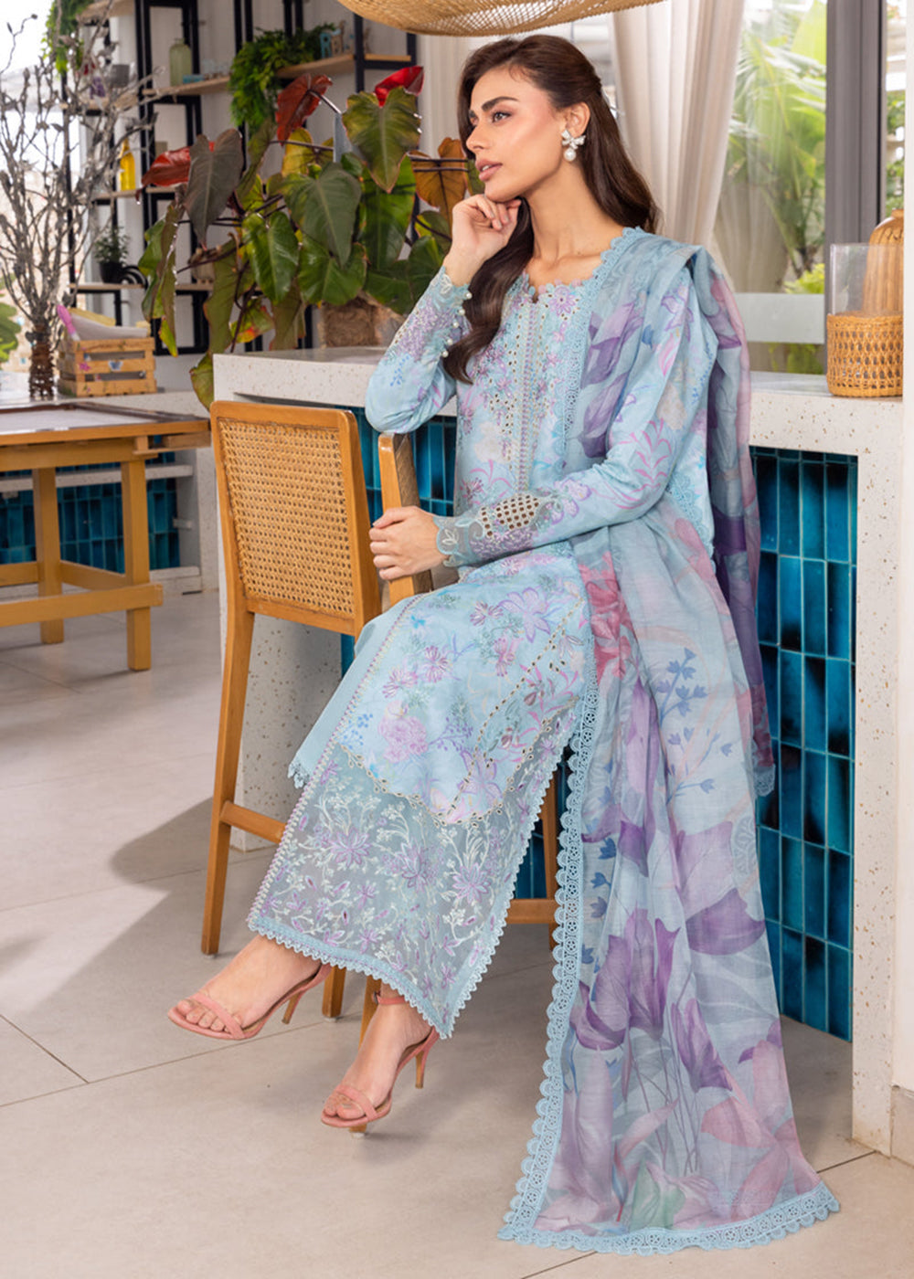 Buy Now Carnation Luxury Festive Edit ’25 by Rang Rasiya | Leeza Online in USA, UK, Canada, Germany, Italy, Austria, France, UAE & Worldwide at Empress Clothing.