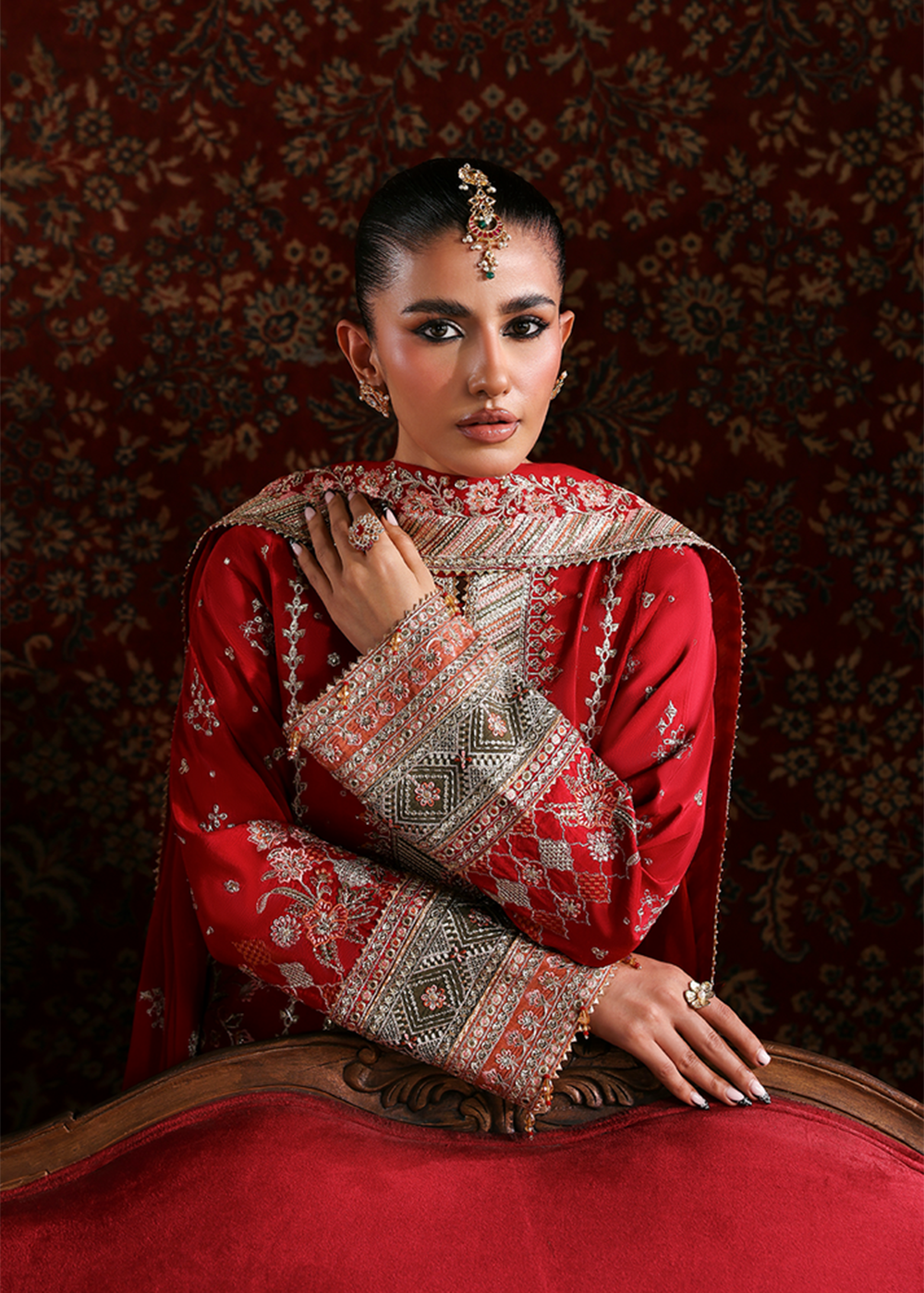 Buy Now Afsana e Silk Formals '25 by Emaan Adeel | MAHGUL Online in USA, UK, Canada, Germany, Italy, Austria, France, Denmark, Austria & Worldwide at Empress.