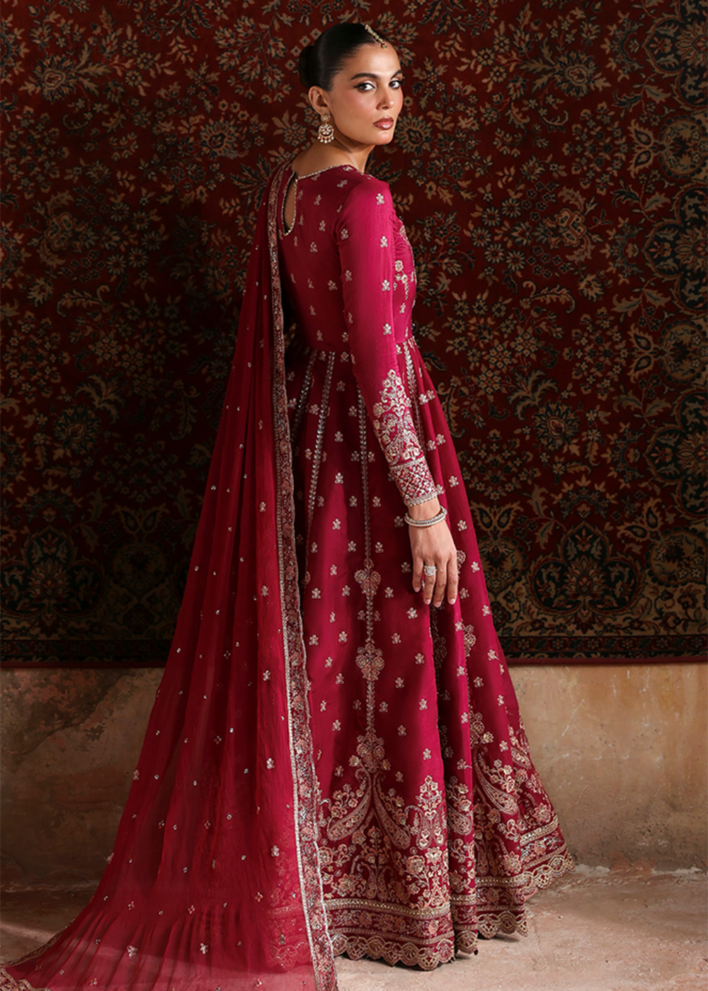 Afsana e Silk Formals '25 by Emaan Adeel | MAHIRA