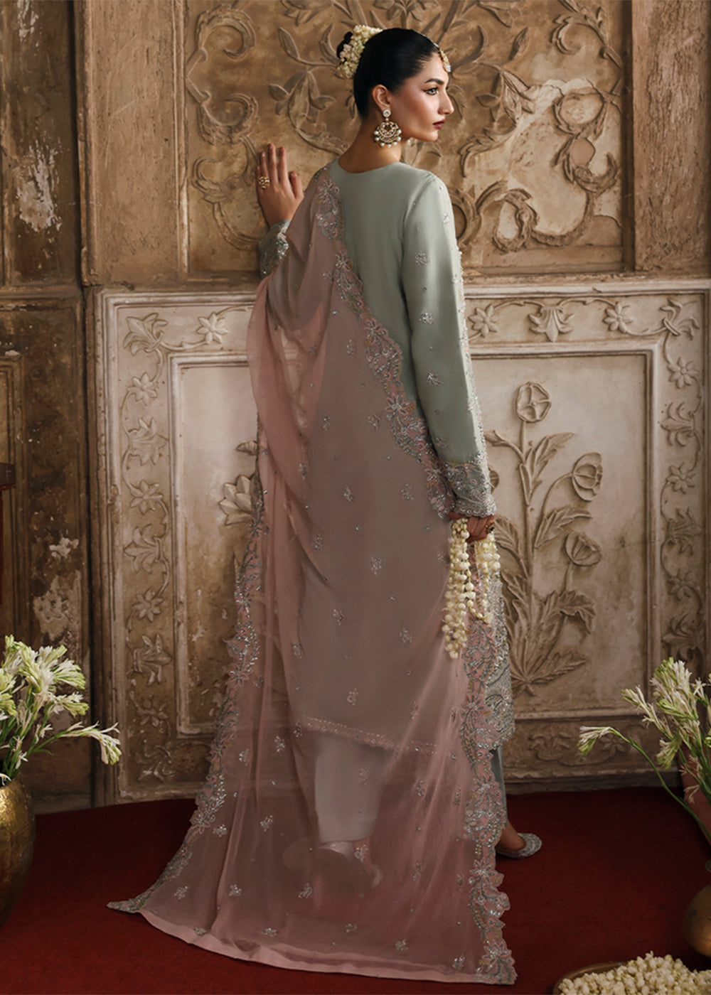 Buy Now Romansiyyah Luxury Formals 25 by Emaan Adeel | MAHPARI Online in US, UK, Canada, France, Italy, Germany, Sweden, Greece, Ireland & Worldwide at Empress.