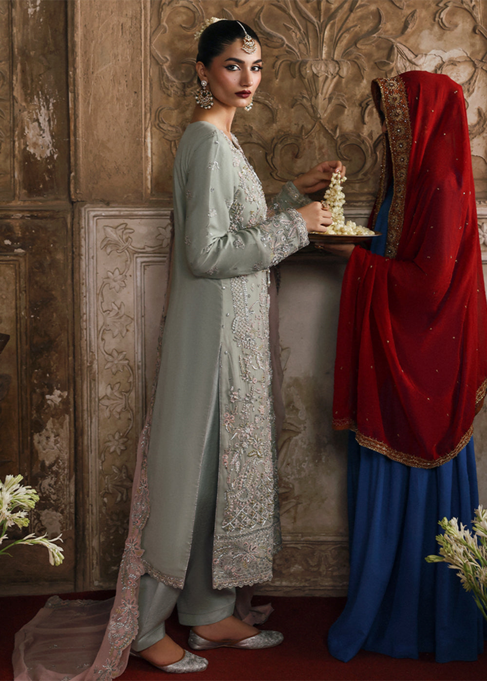 Buy Now Romansiyyah Luxury Formals 25 by Emaan Adeel | MAHPARI Online in US, UK, Canada, France, Italy, Germany, Sweden, Greece, Ireland & Worldwide at Empress.