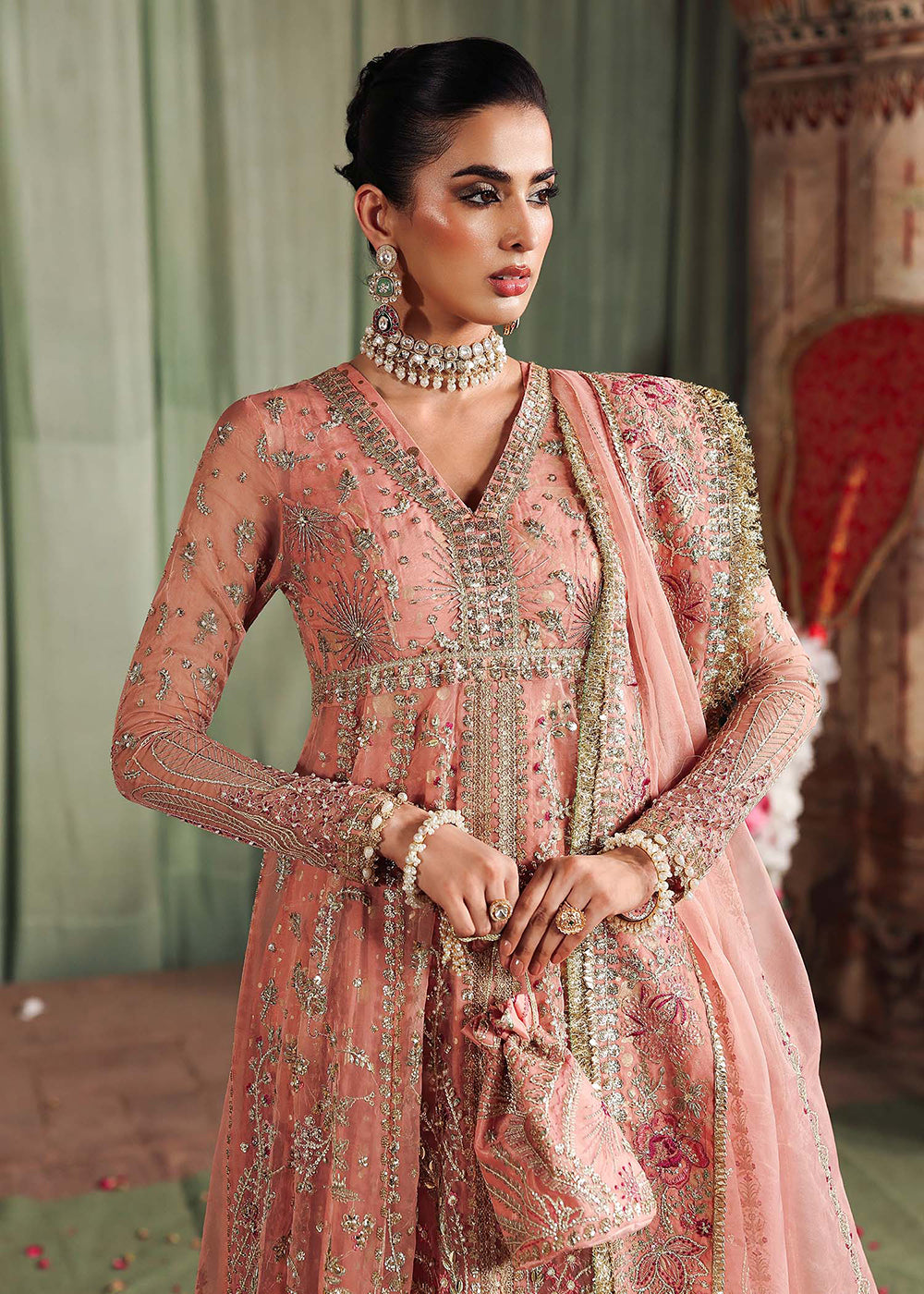 Buy Now Veere Di Wedding Brides Edit '25 by Sardinia | MEHARMA Online in USA, UK, Canada, Greece, Germany, Ireland, Italy, Greece, Sweden & Worldwide at Empress.