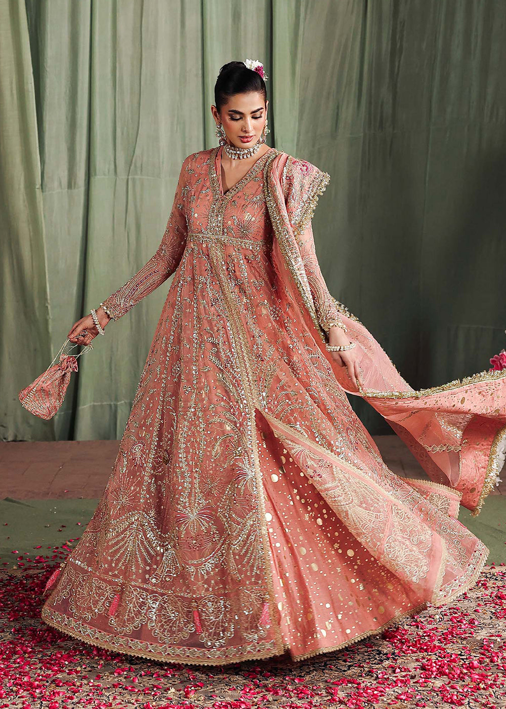 Buy Now Veere Di Wedding Brides Edit '25 by Sardinia | MEHARMA Online in USA, UK, Canada, Greece, Germany, Ireland, Italy, Greece, Sweden & Worldwide at Empress.