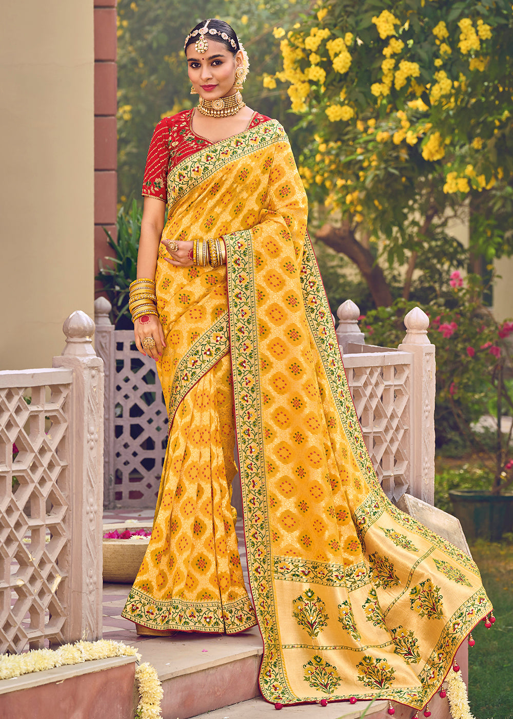 Buy Now Pure Georgette Viscose Yellow Wedding Traditional Saree Online in USA, UK, Canada & Worldwide at Empress Clothing. 
