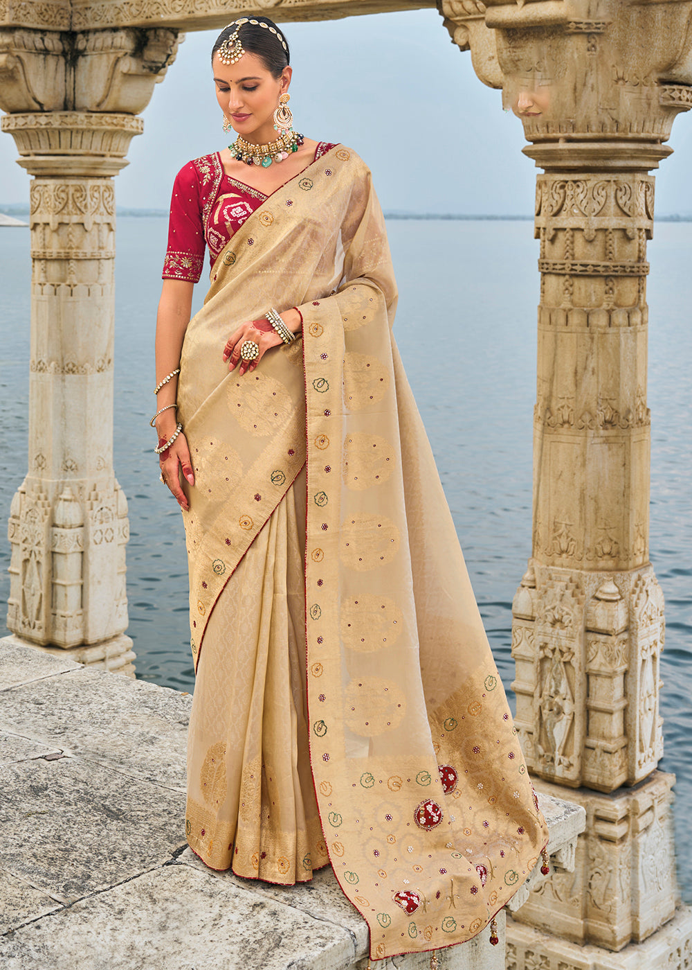 Buy Now Tempting Beige Kanjivaram Silk Designer Traditional Saree Online in Canada, UK, France, Germany, UAE, USA & Worldwide at Empress Clothing