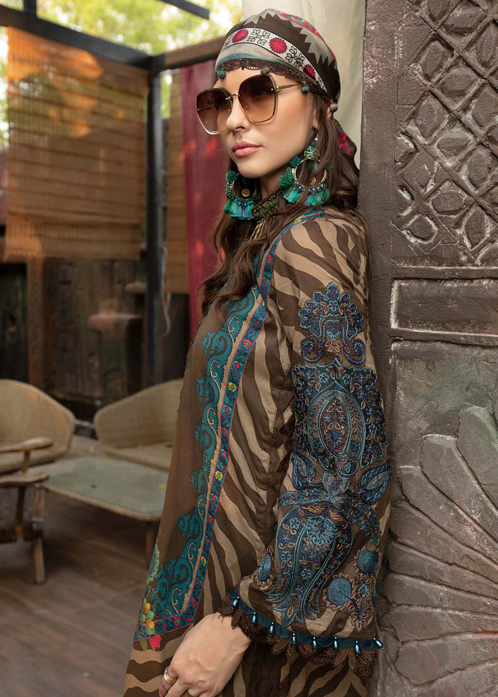 Buy Now Lawn Printed Suit - Maria B - M.Prints Eid Collection 2023 - MPT-1804-B Online in USA, UK, Canada & Worldwide at Empress Clothing. 