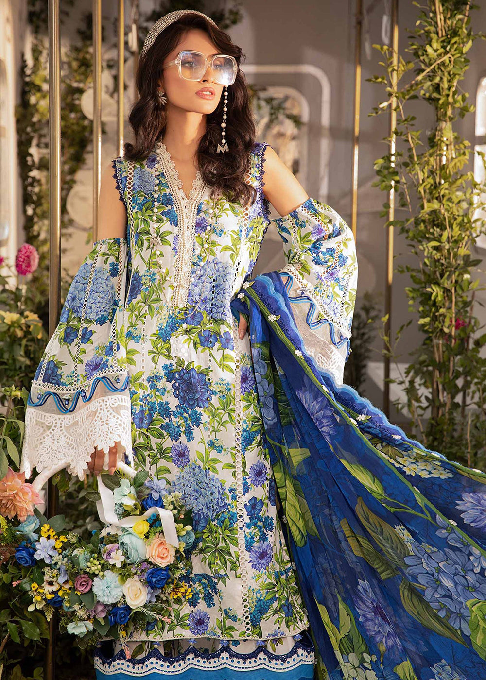 Buy Now M.Prints Spring Summer Lawn Edit '24 by Maria B | MPT-2102-B Online at Empress in USA, UK, Canada & Worldwide at Empress Clothing.