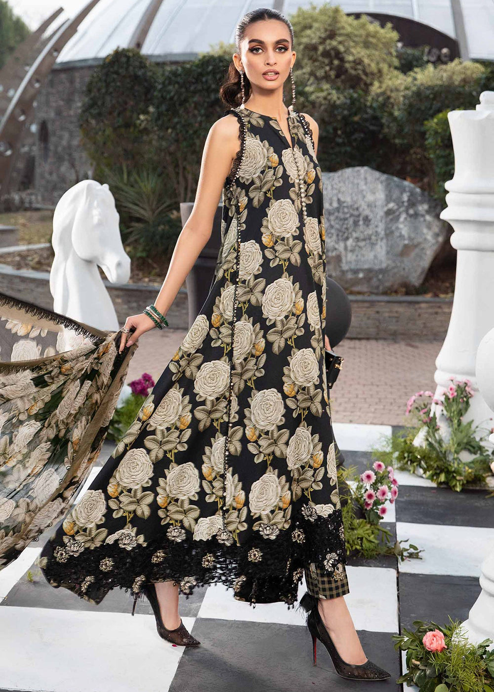 Buy Now M.Prints Spring Summer Lawn Edit '24 by Maria B | MPT-2103-B Online at Empress in USA, UK, Canada & Worldwide at Empress Clothing.