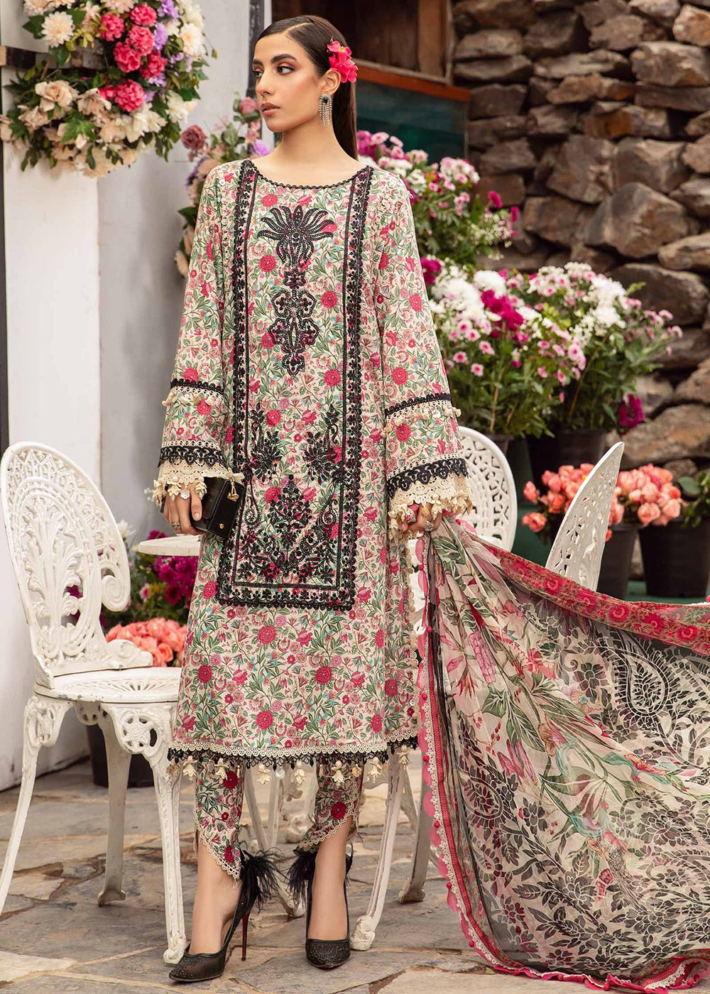Buy Now M.Prints Spring Summer Lawn Edit '24 by Maria B | MPT-2113-A Online at Empress in USA, UK, Canada & Worldwide at Empress Clothing. 
