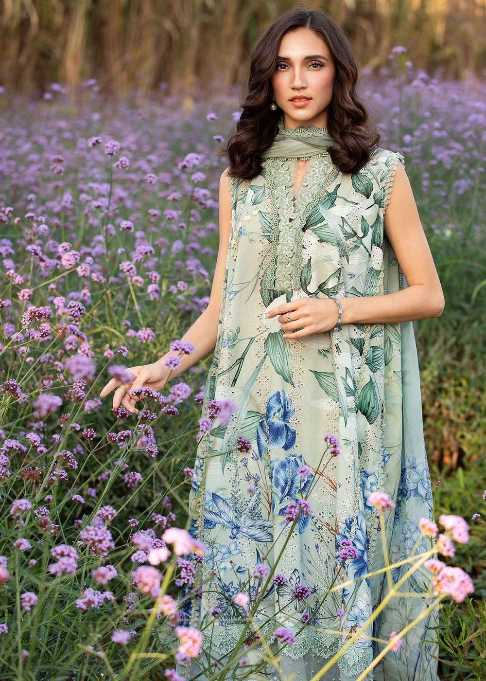 Buy Now M.Prints Spring Summer Lawn '25 by Maria B | MPT-2502-B Online in USA, UK, Canada, Italy, France, Norway, UAE & Worldwide at Empress Clothing. 