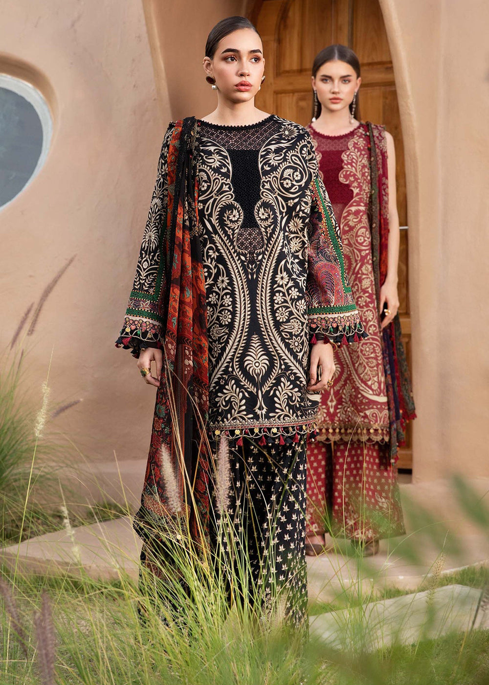 Buy Now M.Prints Spring Summer Lawn '25 by Maria B | MPT-2512-B Online in USA, UK, Canada, Italy, France, Norway, UAE & Worldwide at Empress Clothing.