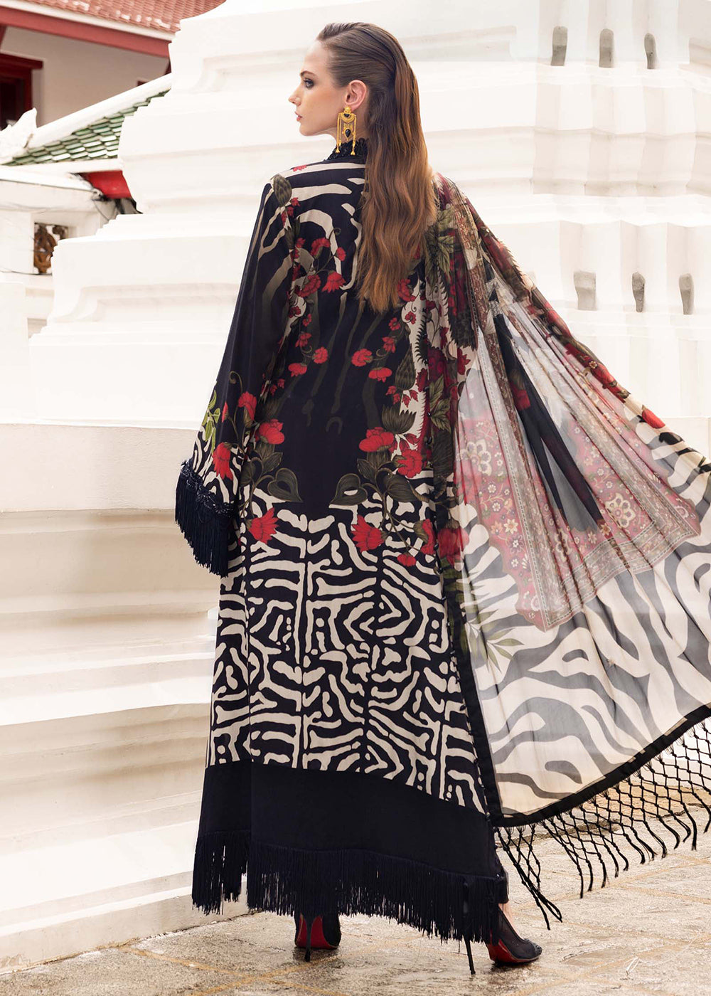 Buy Now M Prints Winter Collection '25 by Maria B | MPT-2810-B Online in USA, UK, Canada, France, Italy, Germany, Greece, Sweden, UAE & Worldwide at Empress.