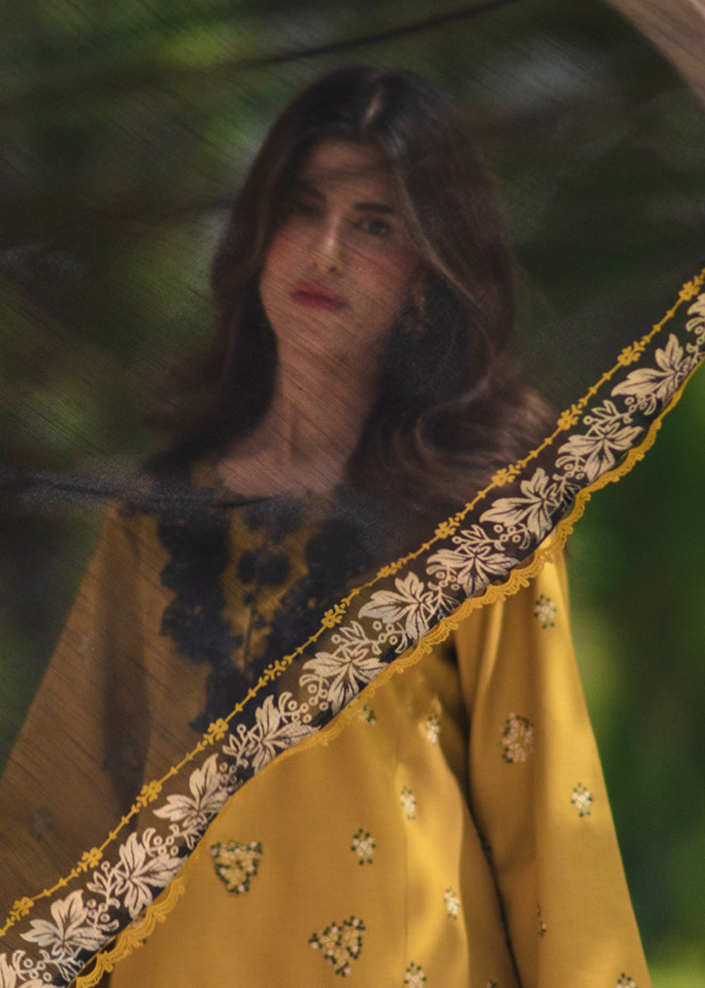 Buy Now Luxury Eid Collection 26 by Rang Rasiya | Mahi Online in US, UK, Canada, France, Greece, Germany, Ireland, Sweden, Denmark, UAE & Worldwide at Empress.