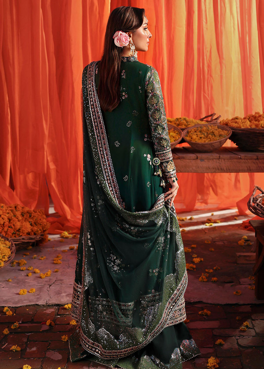 Buy Now Jhoomro Luxury Formals '25 by Nureh | NL-83 Zoha Online in US, UK, Canada, Germany, Italy, Austria, France, Singapore, UAE & Worldwide at Empress.