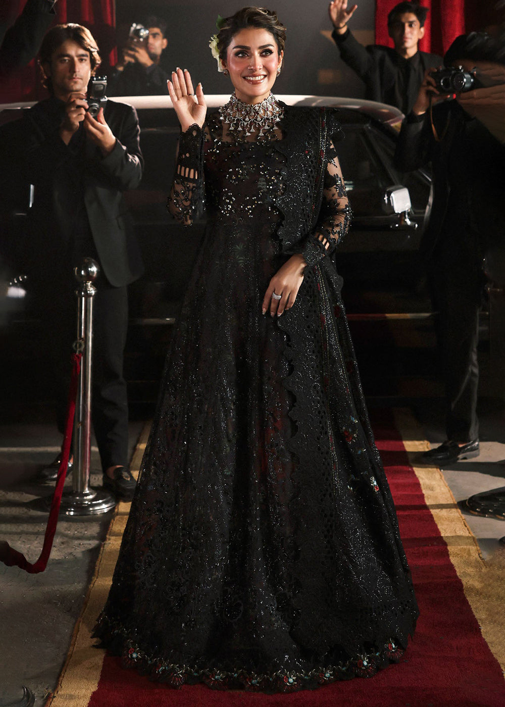 Buy Now Jhoomro Luxury Formals '25 by Nureh | NL-87 Fayra Online in US, UK, Canada, Germany, Italy, Austria, France, Singapore, UAE & Worldwide at Empress.