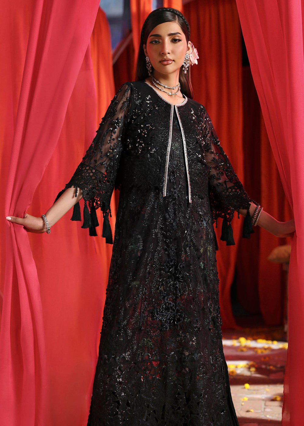 Buy Now Jhoomro Luxury Formals '25 by Nureh | NL-87 Fayra Online in US, UK, Canada, Germany, Italy, Austria, France, Singapore, UAE & Worldwide at Empress.