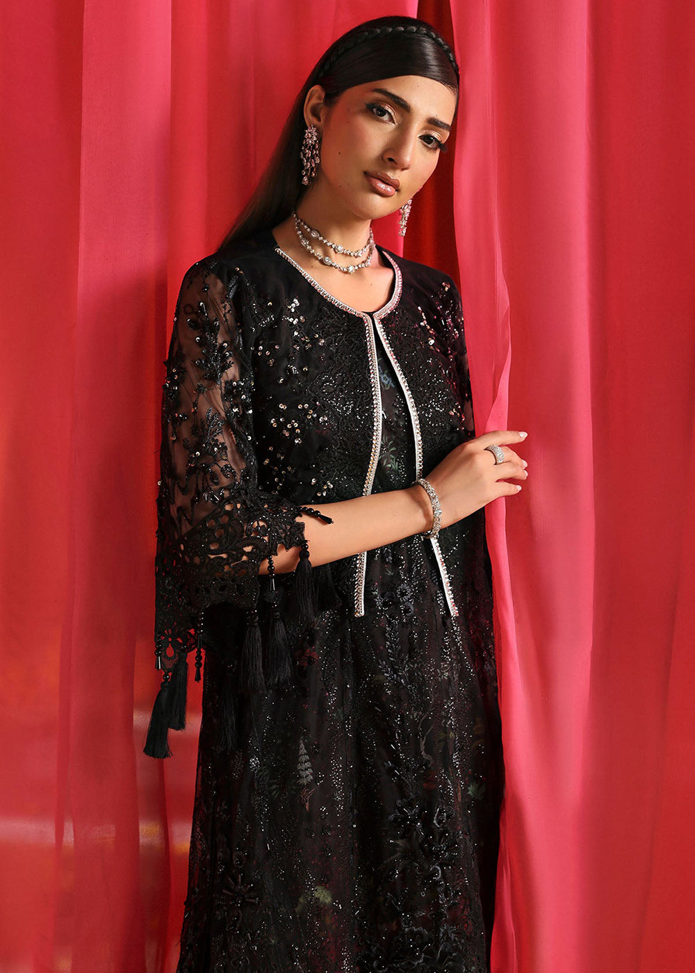 Buy Now Jhoomro Luxury Formals '25 by Nureh | NL-87 Fayra Online in US, UK, Canada, Germany, Italy, Austria, France, Singapore, UAE & Worldwide at Empress.